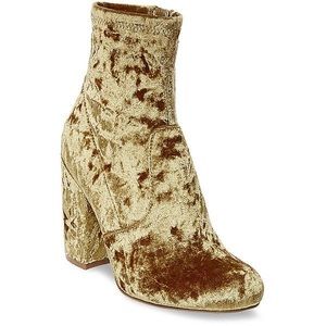 STEVE MADDEN  Gaze Yellow Suede Booties
